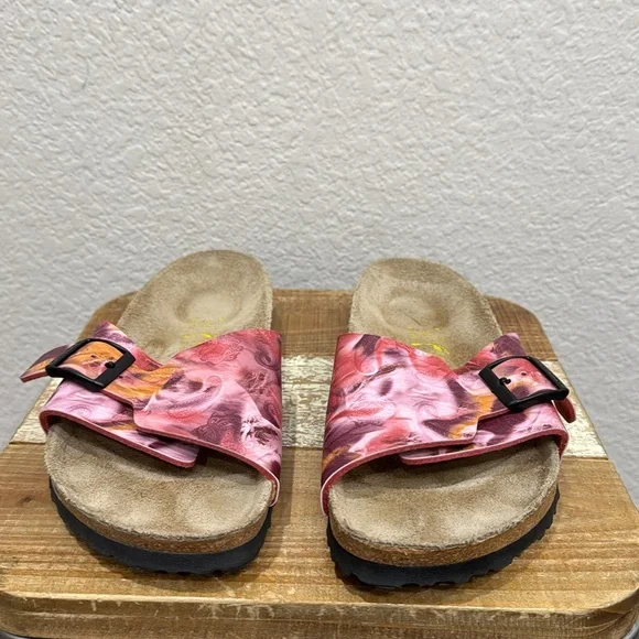 Birkenstock Rose Patterned Sandals - Picture 2 of 6